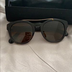Dolce & Gabbana Sunglasses w bar across